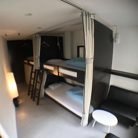 Daikoku Hostel Osaka Exteriör bild