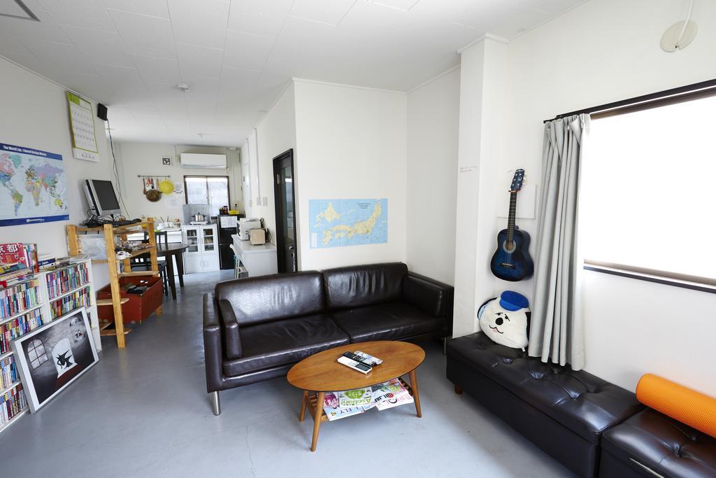 Daikoku Hostel Osaka Exteriör bild