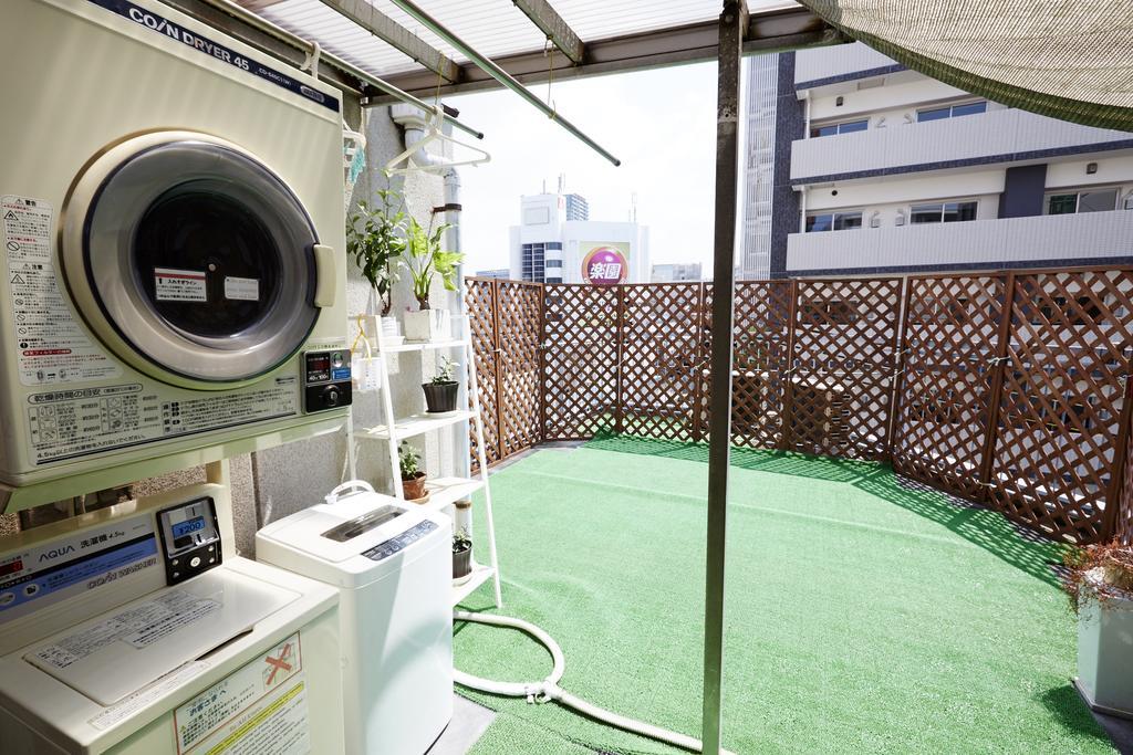 Daikoku Hostel Osaka Exteriör bild