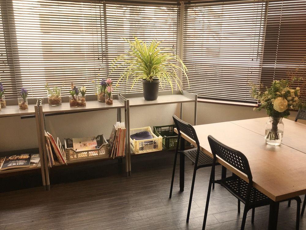 Daikoku Hostel Osaka Exteriör bild