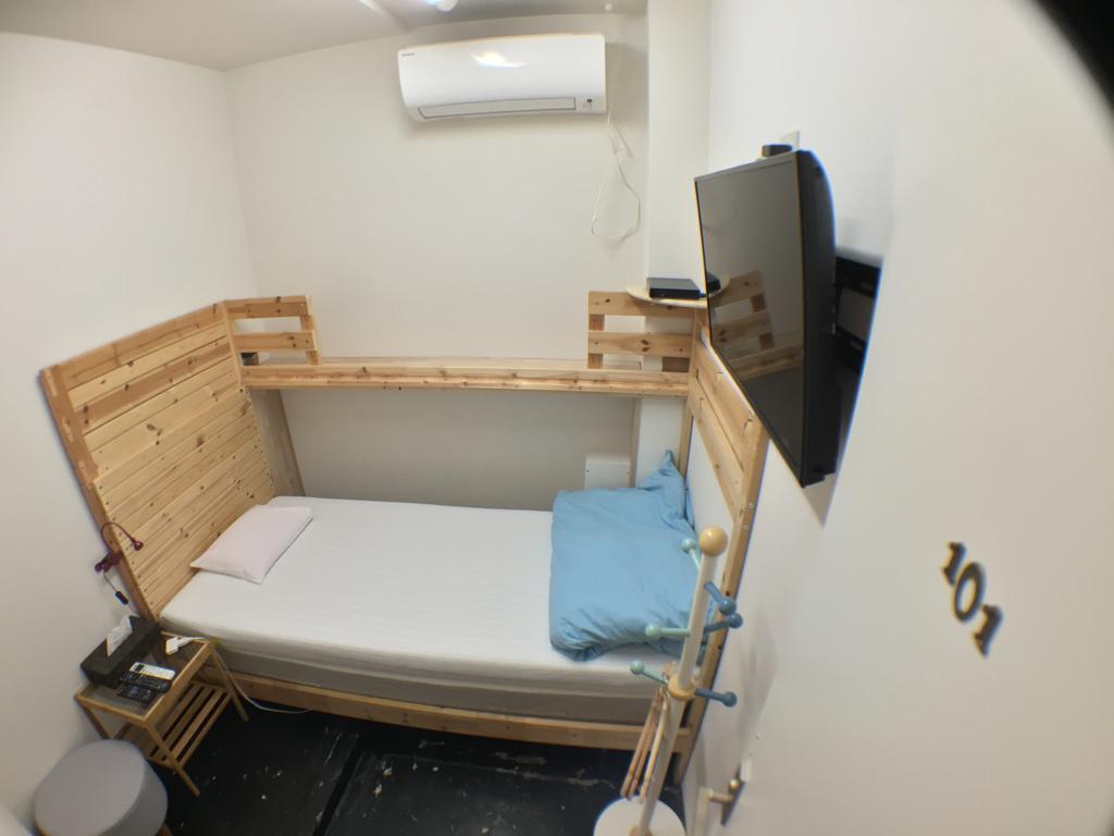Daikoku Hostel Osaka Exteriör bild